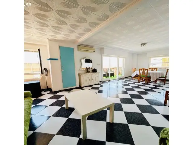 Piso en Primera Linea de Playa 84m2 2 habitaciones