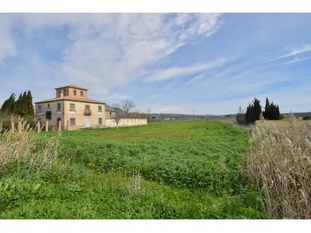 Casa Rural para Rehabilitar en Solar de 1800m2
