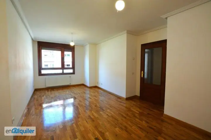 Alquiler piso 2 habitaciones Villafria garaje trastero