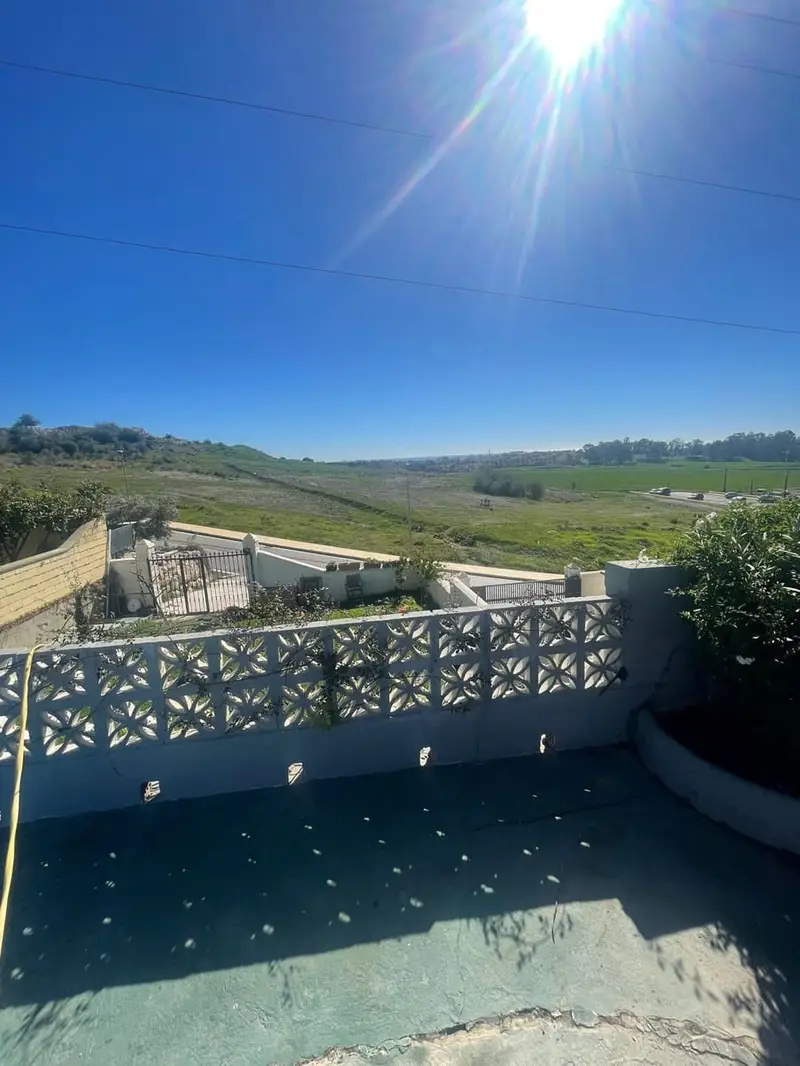 Chalet en Venta Nueva Andalucía 2 Dorm 1 Baño Necesita Reformas