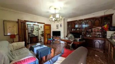 Piso en Venta Calle Torre del Oro 4 Dormitorios 2 Baños Garaje