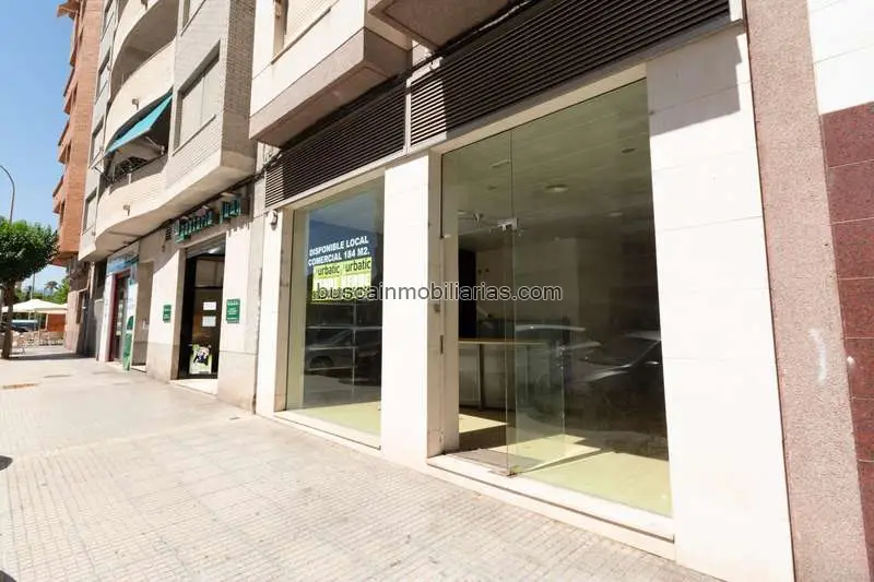 Local Comercial en Venta en Gand	
ia - Cerca del Hospital