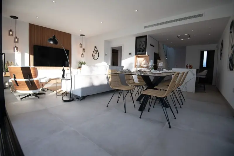 Villa en Venta Santiago de la Ribera con Piscina Privada