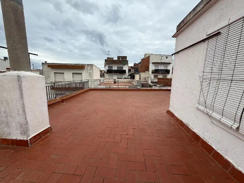 Casa 4 habitaciones Centro Pineda de Mar Versátil Ideal Familias Inversores