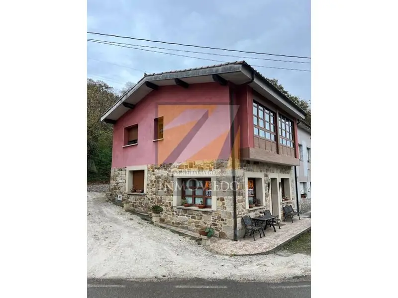 venta Chalet en Pola de Siero, Asturias (009695)- Globaliza