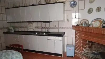 Casa Adosada 6 Dormitorios 3 Baños Duplex Calle Coria