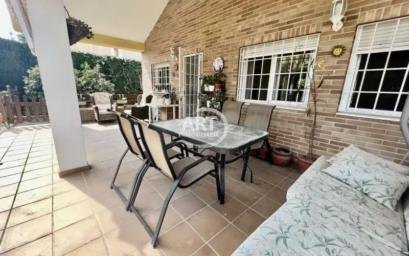 Chalet en Venta La Eliana 345m2 3 1 Piscina Jardin