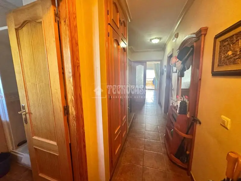 Casa en venta en Estepona 4 dormitorios garaje terraza patio