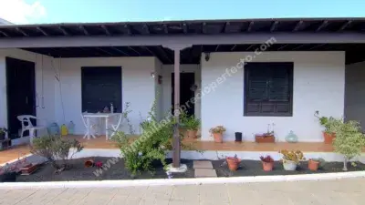 Casa en Venta Islote 3 Dormitorios Gran Parcela