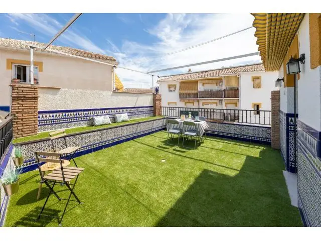 Piso Reformado en La Zubia 3 Dormitorios Terraza
