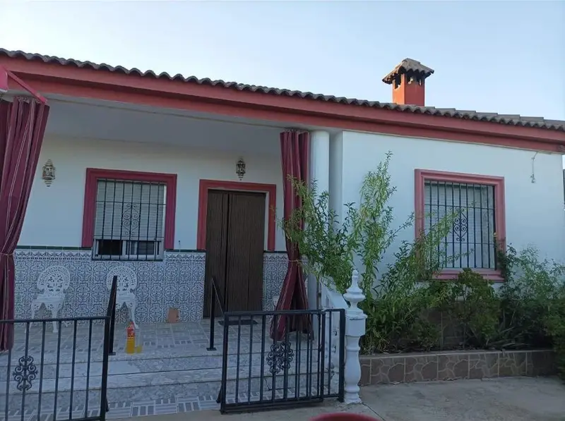 Venta Chalet 4 Habitaciones Extrarradio Cordoba