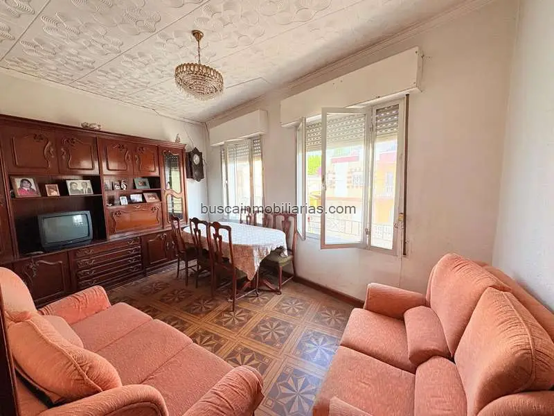 Casa en Camponaraya con Jardin y Garaje