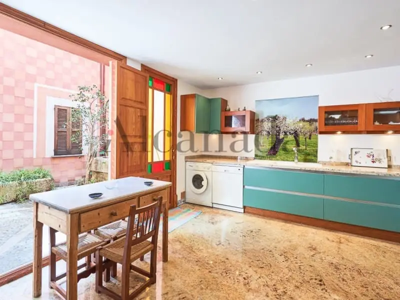 Casa en Venta Sa Pobla Mallorca: Renovada en Casco Antiguo