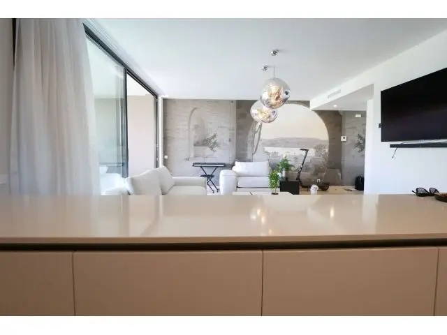 Apartamento Lujoso en Marbella Este Cerca de Cabopino