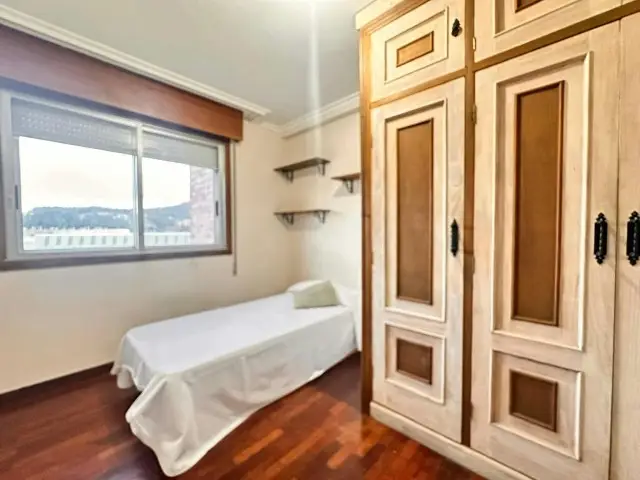 Habitacion en Alquiler Vigo - Amueblada con Internet