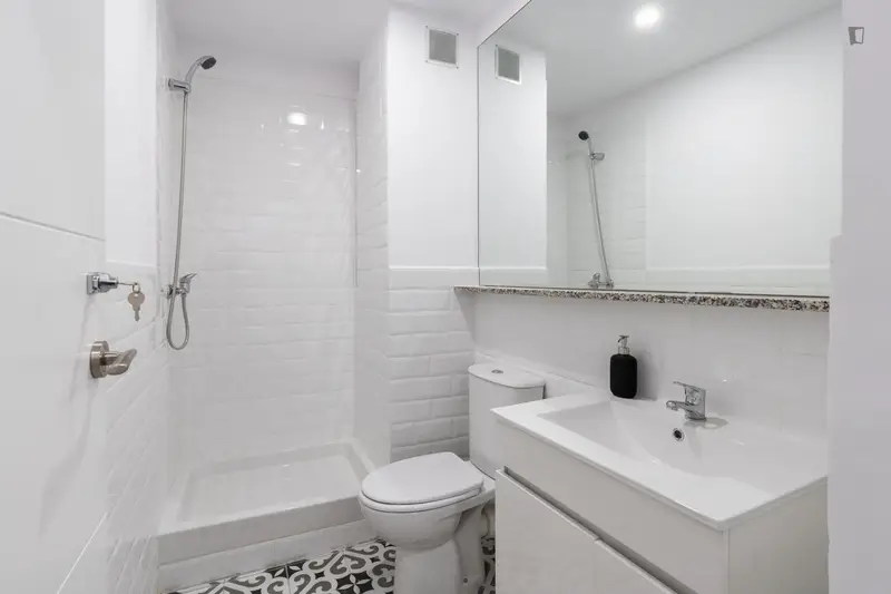 Coliving en Barcelona para Jóvenes: Habitaciones Amuebladas y Servicios Incluidos
