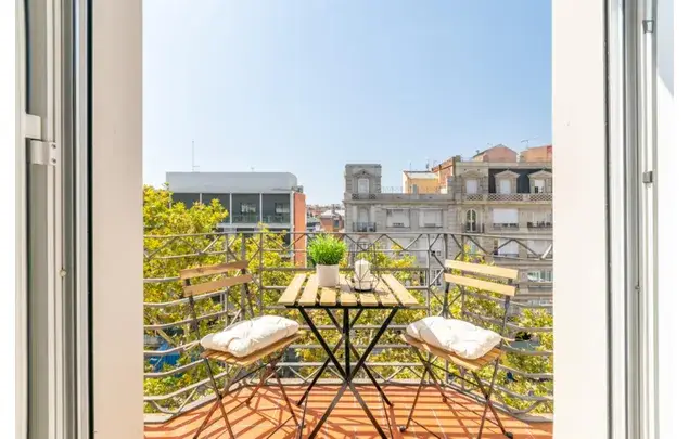 Apartamento 5 Dormitorios Sarria Amueblado Reformado