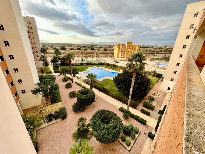 Apartamento en venta en Naturamar Guardamar del Segura con piscina