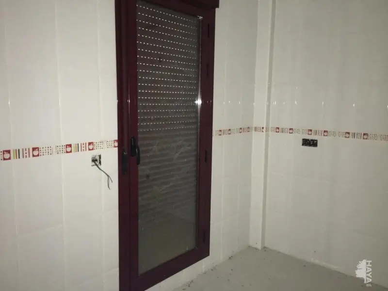 Inmueble en Herencia con Ascensor y Garaje