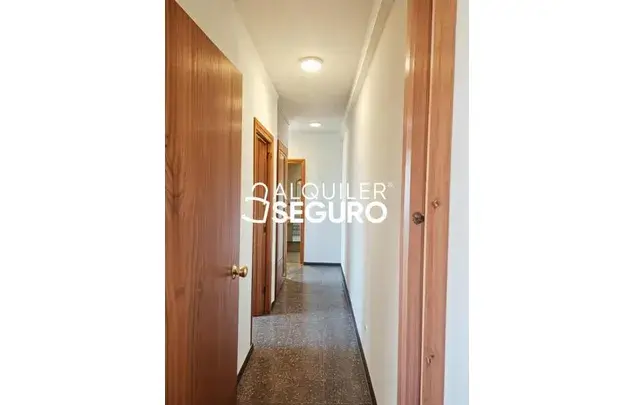 Rent 3 bedroom apartment of 94 m² in San Martín de Valdeiglesias