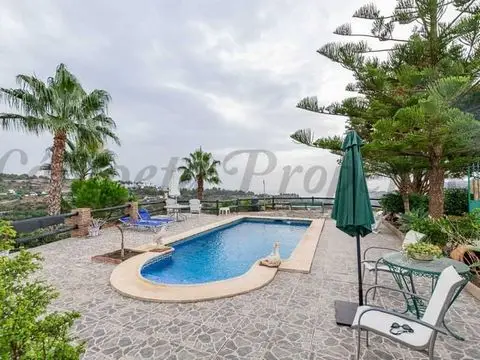 Casa de campo de 2 Dormitorios en venta Frigiliana, España