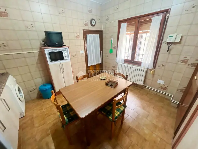 Casa en venta en Pedrola 5 dormitorios 288m2 patio 50m2