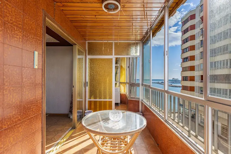 Apartamento en venta Torrevieja con piscina y vistas al mar