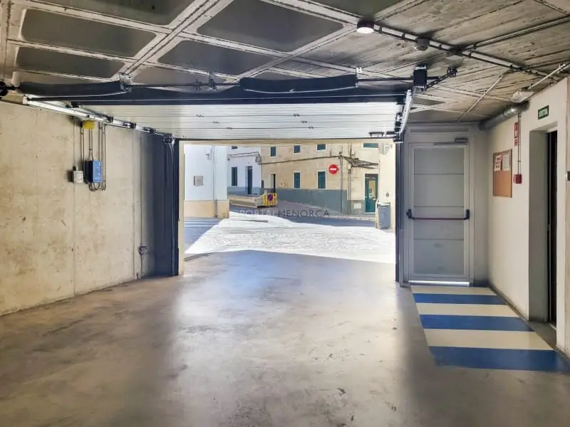 Plazas de aparcamiento en venta en Mahón centro