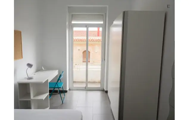 Apartamento 9 Dormitorios Alicante Alquiler 3-24 Meses
