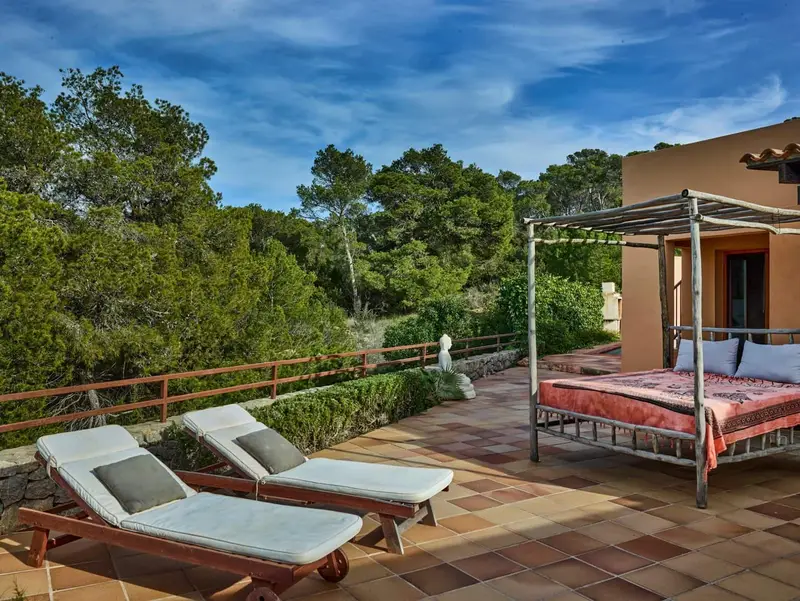 Chalet en Cala Moli Ibiza con Vistas al Mar y Piscina Privada