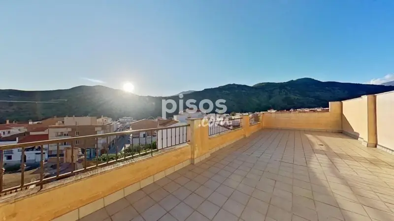 Ático en venta cerca de Granada y la Costa Tropical