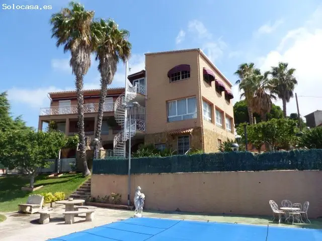 Villa de Lujo en Sant Antoni de Calonge con Vistas al Mar