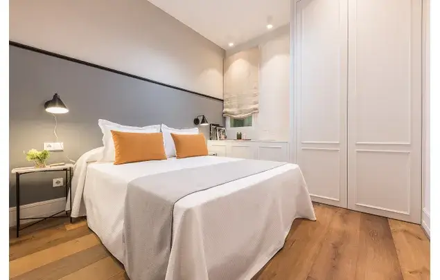Rent 1 bedroom apartment of 184 m² in Madrid