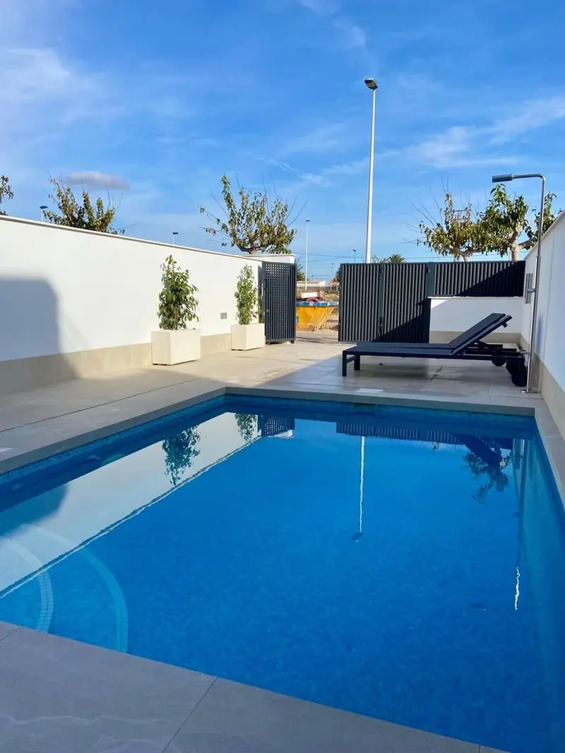 Chalet con Piscina y Solarium en San Pedro del Pinatar