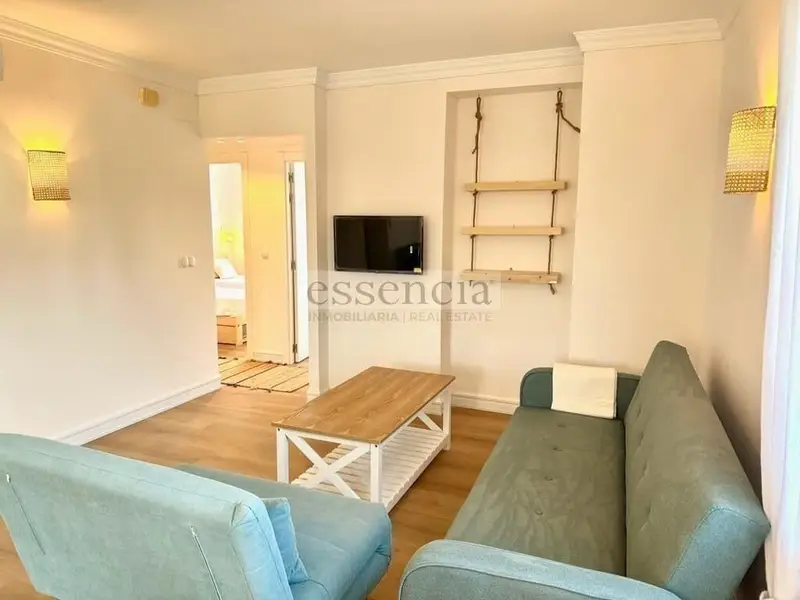 Chalet Adosado Reformado en Oliva Nova con Piscina