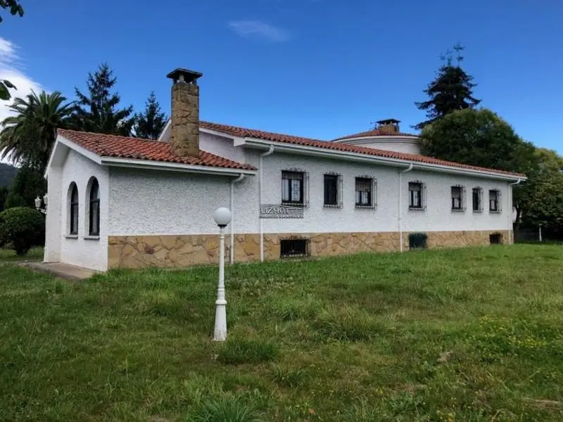 Chalet en venta en Paredes Siero Asturias