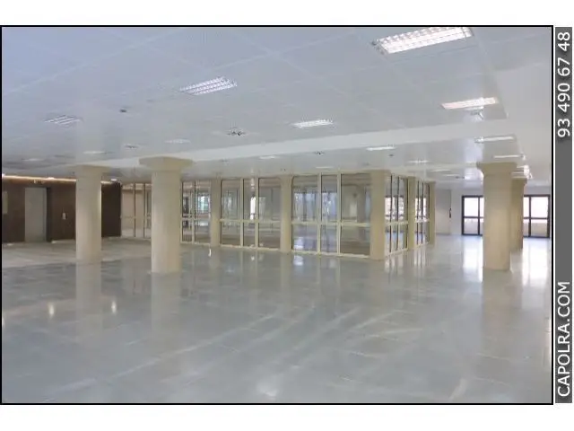 Oficina en Alquiler Barcelona Edificio Bofill Reformada Alta eficiencia