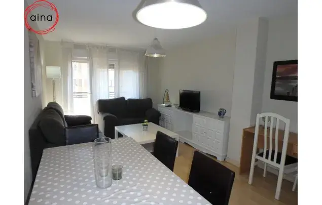 Alquiler Apartamento 4 Dormitorios 117m2 Pamplona