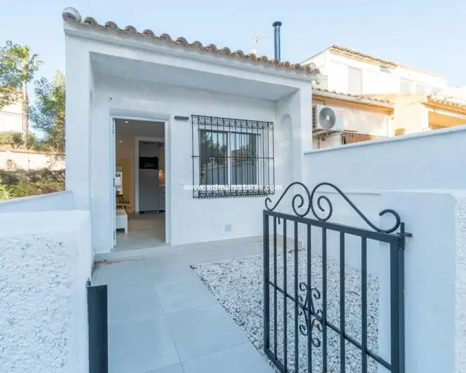 Bungalow 2 Dormitorios Orihuela Costa Cerca de la Playa