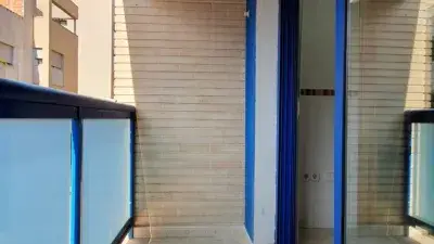 Piso en alquiler Carrer de Valencia 3 habitaciones