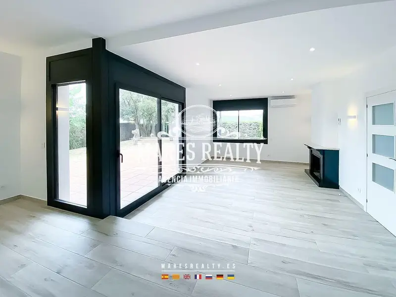 Chalet en Can Quirze Mataro con Vistas al Mar 6 Dormitorios