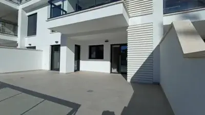Apartamento en Venta Mil Palmeras 3 Dormitorios 2 Baños