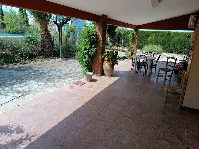 Chalet en Venta Yecla Murcia 4 Dormitorios Piscina Garaje