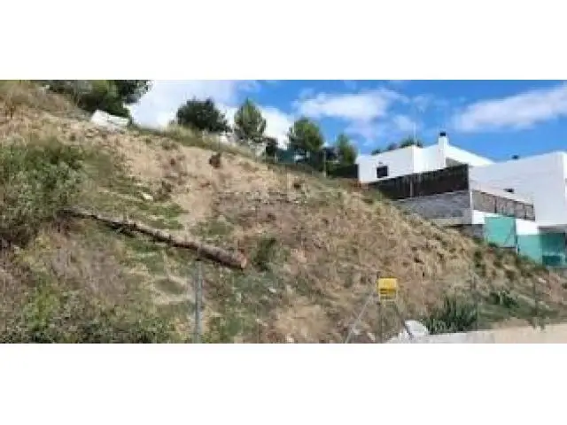 Parcela Urbana en Les Fonts Terrassa 689m2 Vistas Despejadas