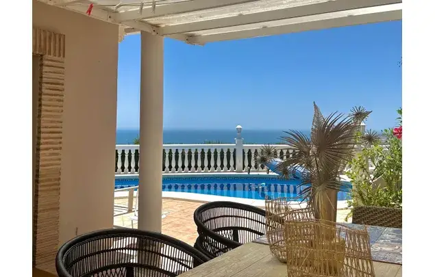 Villa con Piscina Privada en Fuengirola Cerca de la Playa