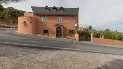 Restaurante Chalet con Piscina en La Zubia Granada