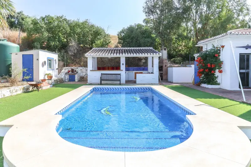 Casa-Villa de 5 Dormitorios en venta Pizarra, España