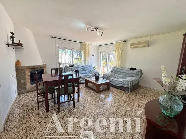 Casa en Palau-solita i Plegamans con Jardin y Piscina