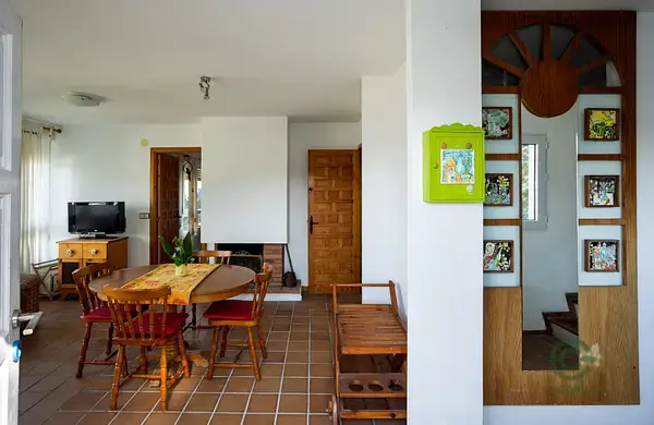 Chalet con Vistas Panorámicas y Acceso a la Playa en Laxe