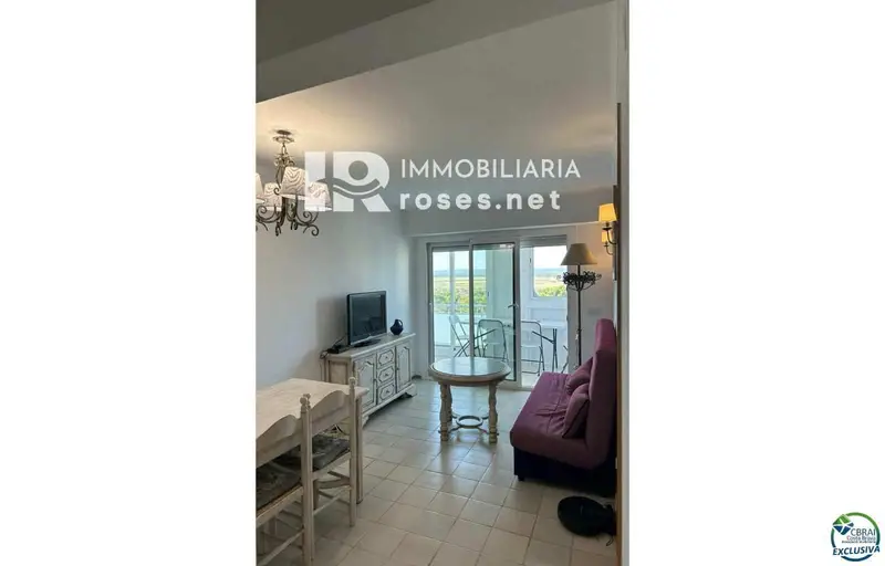 Piso en venta Empuriabrava con vistas al mar y terraza